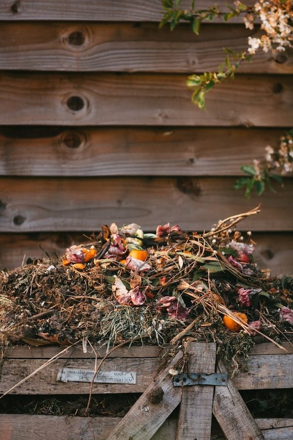 Comment fabriquer un composteur pour le jardin ?