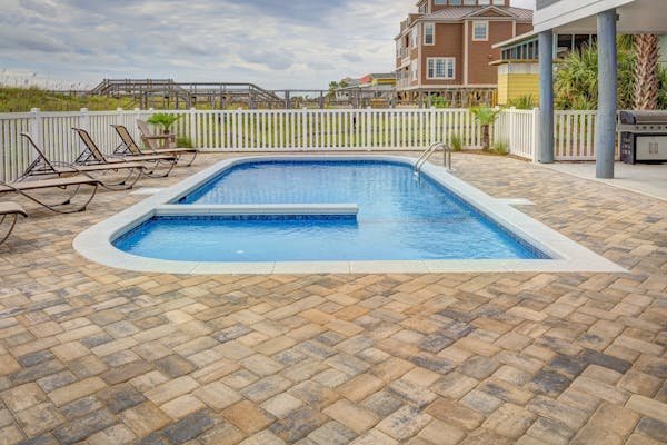 Les meilleures astuces pour une piscine pas cher cette été